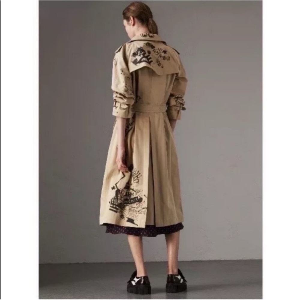 Burberry Kris Wu Grafitti coat usa 2 can fit small as well - Picture 4 of 16